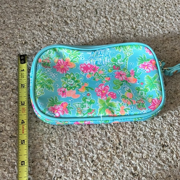 Disney x Lily Pulitzer Wristlet NWT - Adorable! 💕
